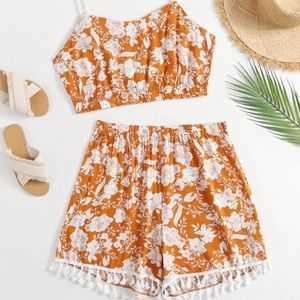 Crop top and shorts set - Curve sizing 1XL